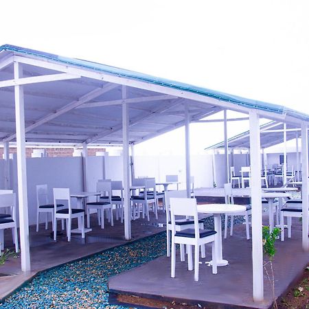 Hotel Amazone Cotonou Exterior foto